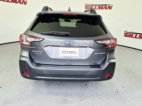 Used 2025 Subaru Outback Premium AWD/4WD image 5