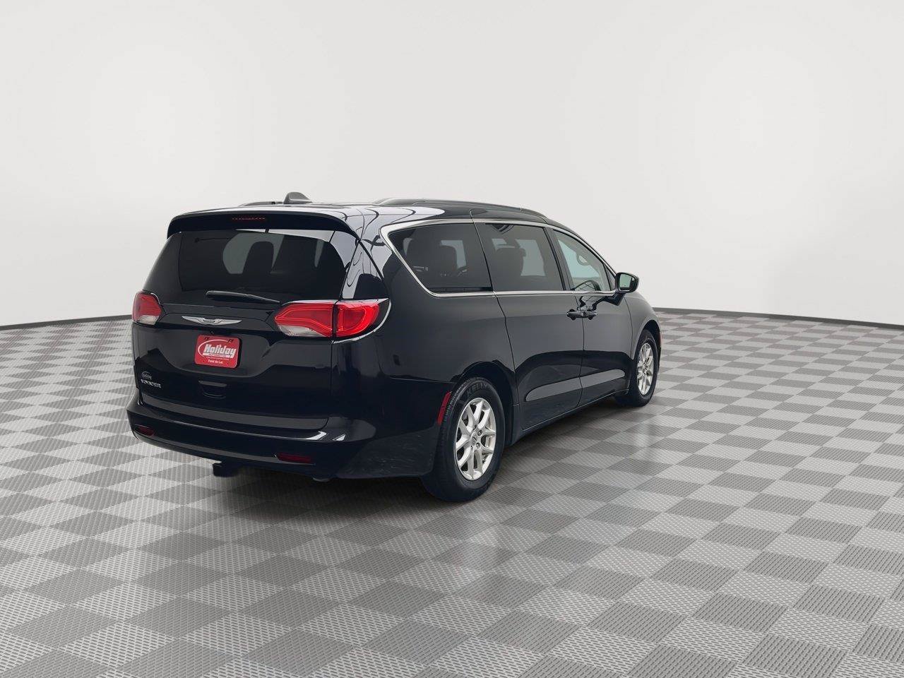 Used 2021 Chrysler Voyager Lxi FWD image 35