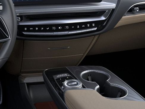 New 2025 Cadillac Lyriq Luxury w/ Nappa Leather Package RWD image 57