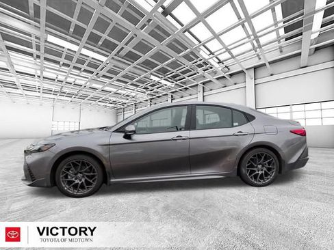 Used 2025 Toyota Camry XSE w/ Premium Plus Package AWD/4WD image 7