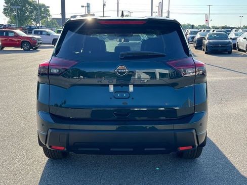 New 2026 Nissan Rogue SV FWD image 4
