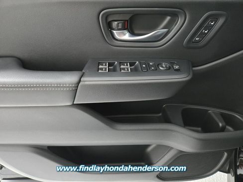 Certified 2025 Honda Pilot Touring image 25