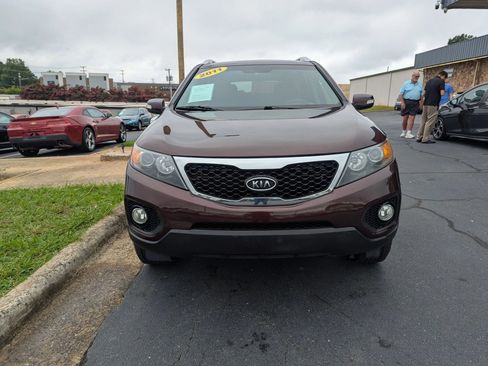 Used 2011 Kia Sorento LX w/ Convenience Pkg AWD/4WD image 2