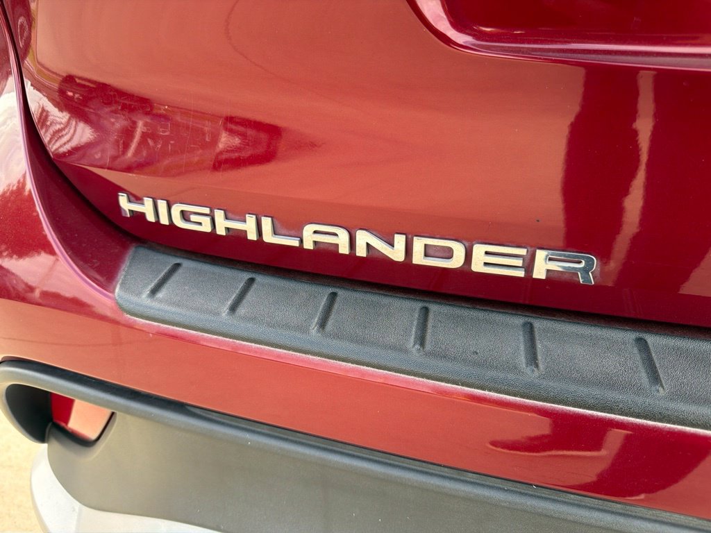 Used 2022 Toyota Highlander XSE FWD image 21