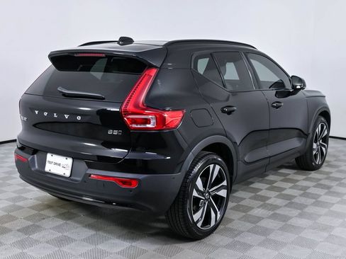 Certified 2025 Volvo XC40 B5 Ultra AWD/4WD image 30