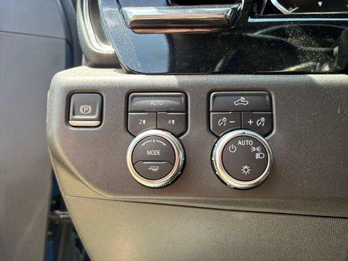 Used 2024 GMC Sierra 1500 SLE AWD/4WD image 13