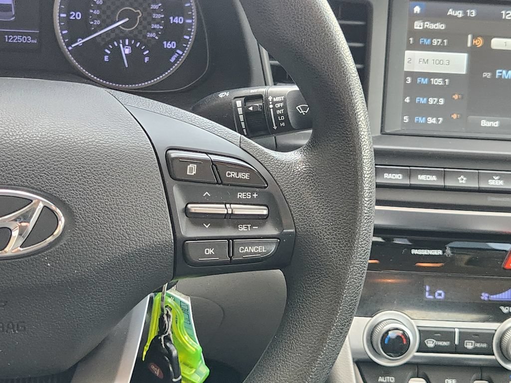Used 2020 Hyundai Elantra SEL FWD image 31