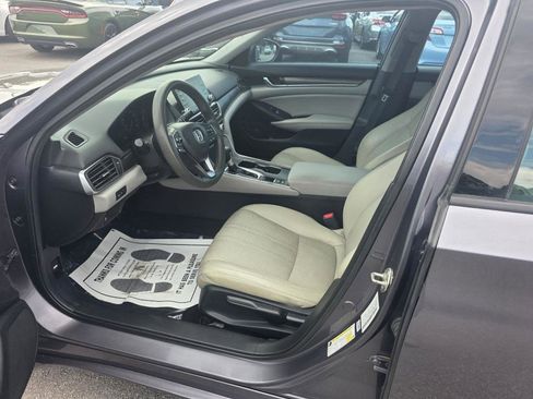Used 2019 Honda Accord LX image 5