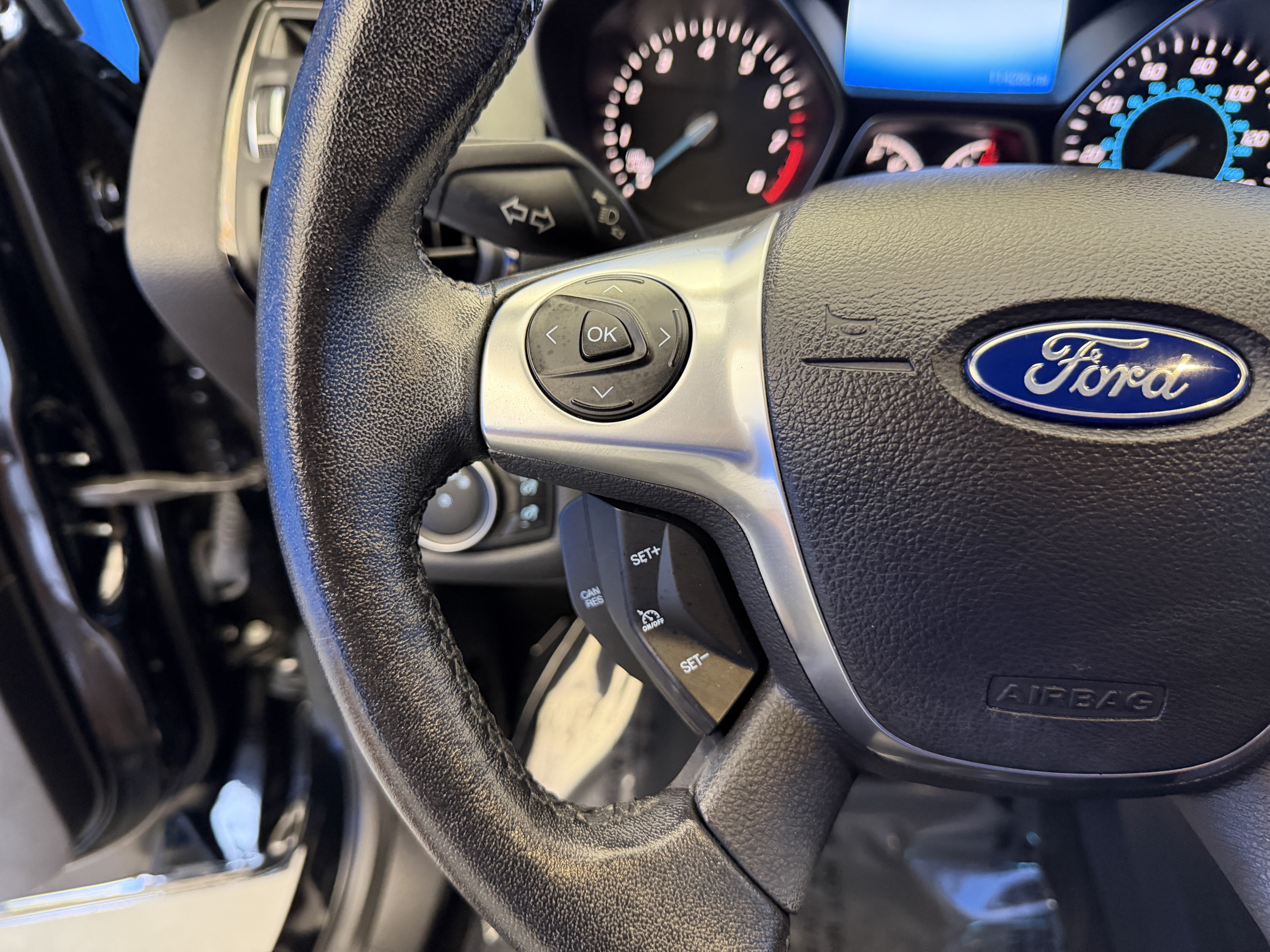 Used 2016 Ford Escape Titanium FWD image 15