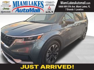 Used 2024 Kia Carnival EX video 1