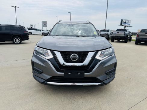 Used 2019 Nissan Rogue SV FWD image 29