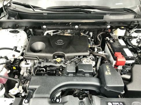 Used 2025 Toyota RAV4 LE AWD/4WD image 24