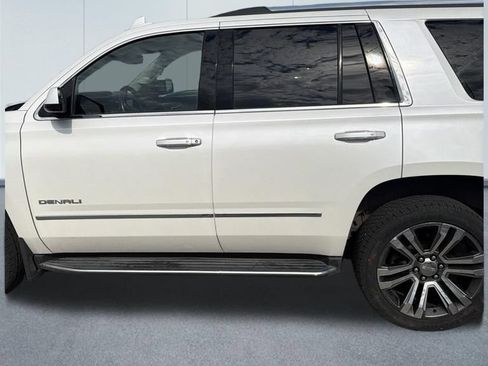 Used 2018 GMC Yukon Denali w/ Open Road Package AWD/4WD image 7