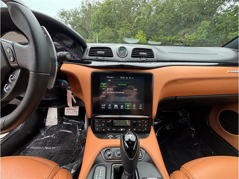 Used 2018 Maserati GranTurismo Sport RWD image 11