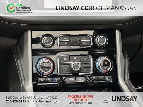 Used 2024 GMC Yukon XL Denali AWD/4WD image 27