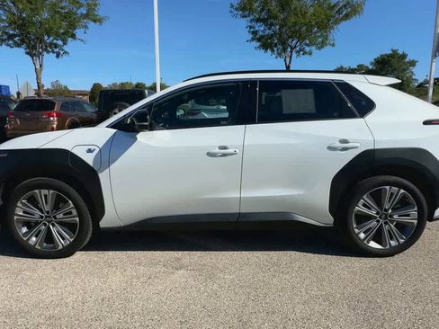 Used 2024 Subaru Solterra Touring w/ Touring Package image 5