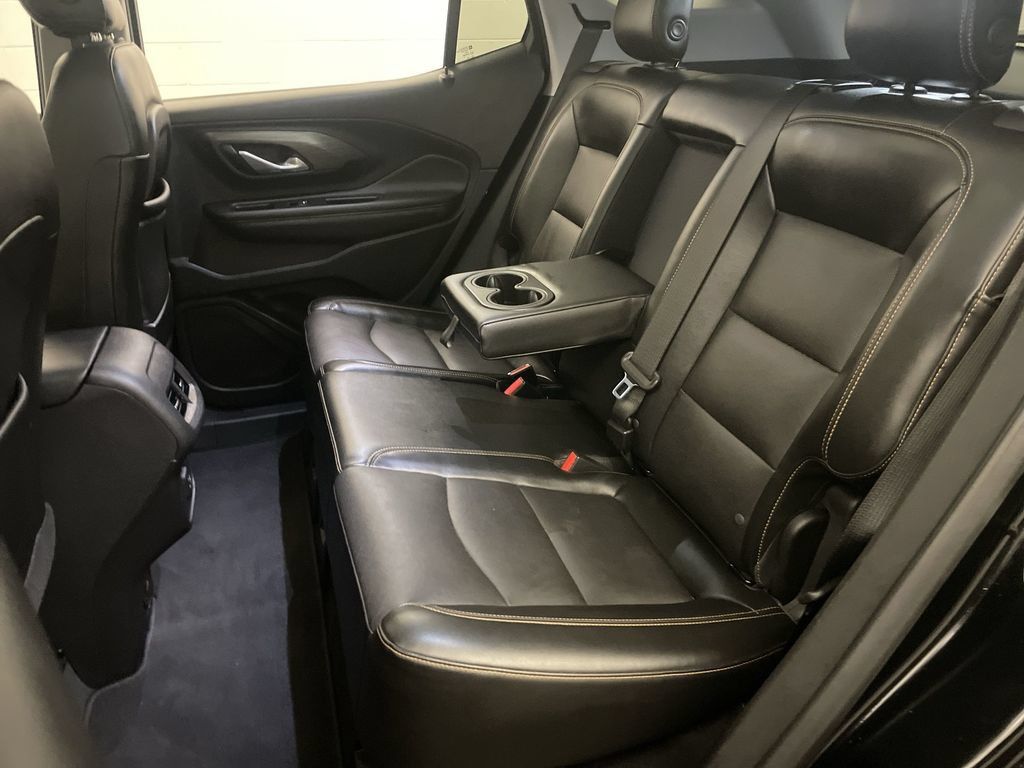 Used 2019 GMC Terrain SLT w/ Preferred Package FWD image 19