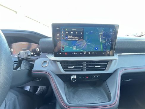 Used 2025 Ford Explorer ST-Line w/ ST-Line Street Pack image 19