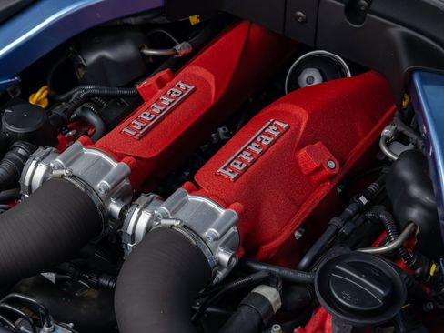Certified 2020 Ferrari Portofino RWD image 32