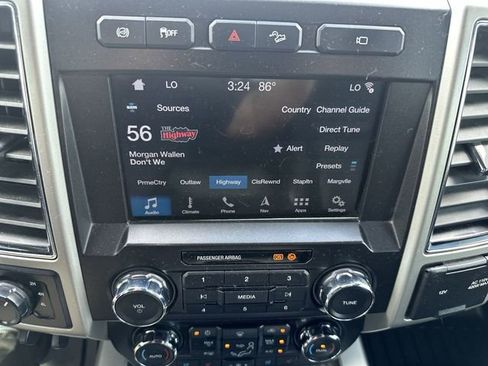 Used 2019 Ford F250 Lariat w/ Lariat Value Package AWD/4WD image 14