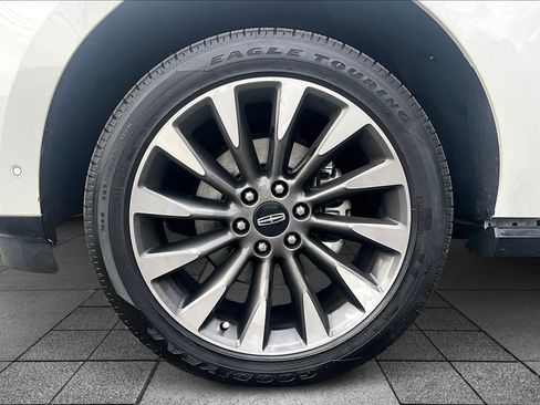 Used 2021 Lincoln Navigator L Reserve w/ Luxury Package image 8