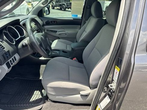 Used 2012 Toyota Tacoma 2WD Access Cab image 17