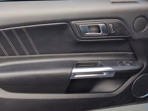 Used 2022 Ford Mustang Premium image 13