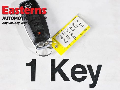 Used 2023 Nissan Pathfinder SV w/ SV Premium Package AWD/4WD image 26