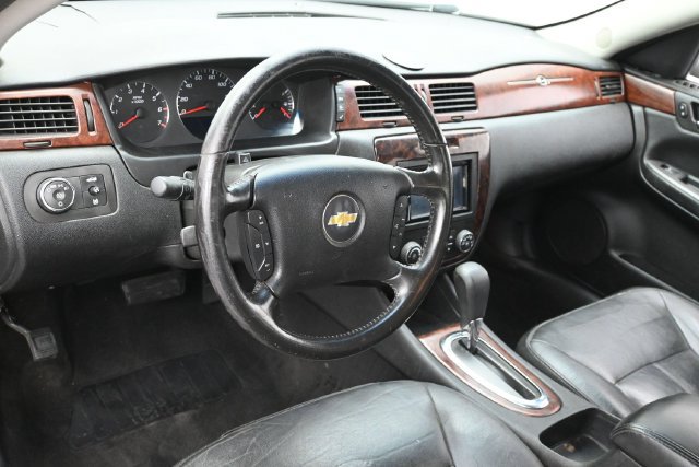 Used 2006 Chevrolet Impala LT FWD image 16