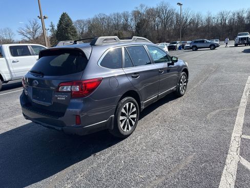 Used 2015 Subaru Outback 2.5i Limited image 5