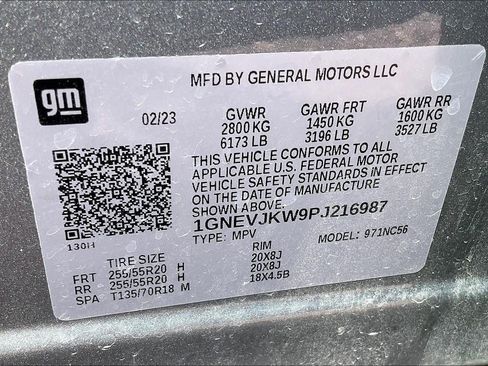 Used 2023 Chevrolet Traverse RS image 34