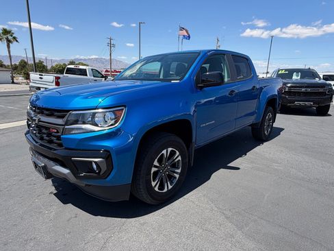 Used 2021 Chevrolet Colorado Z71 AWD/4WD image 7