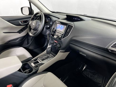 Used 2022 Subaru Forester image 25