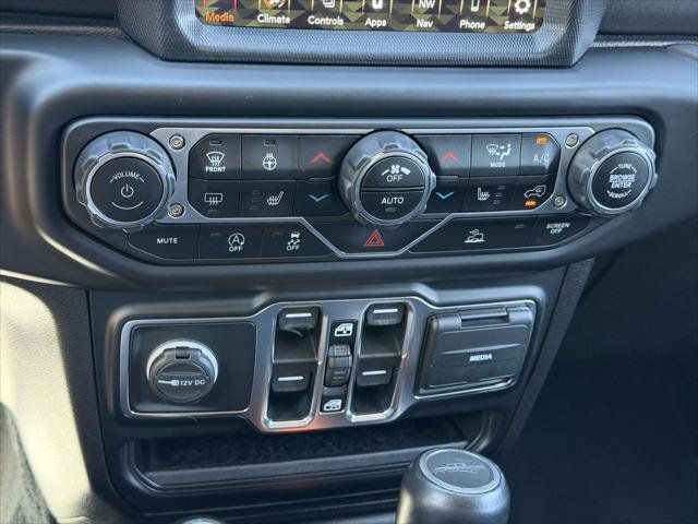 Used 2021 Jeep Gladiator Overland w/ Popular Equipment Package AWD/4WD image 25