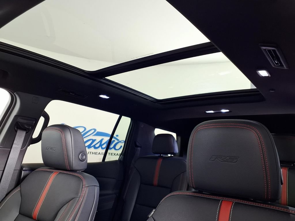 New 2026 Chevrolet Traverse RS FWD image 14