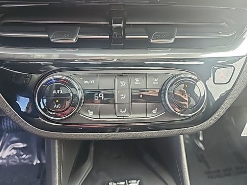 New 2026 Buick Envista Sport Touring image 21