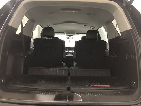 Used 2021 GMC Acadia SLE w/ Driver Convenience Package image 8