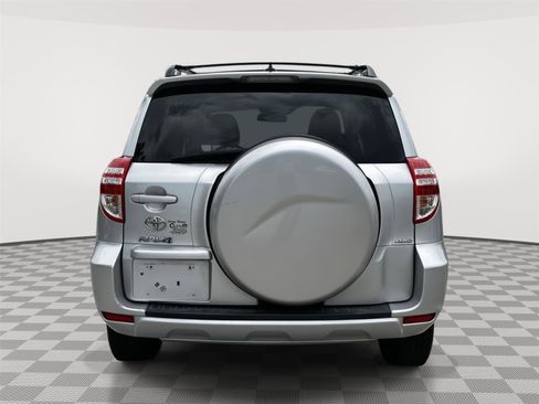 Used 2011 Toyota RAV4 4WD w/ Upgrade Value Pkg image 4
