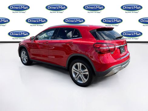 Used 2020 Mercedes-Benz GLA 250 w/ Premium Package image 5