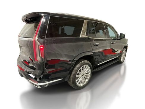Used 2023 Cadillac Escalade Premium Luxury AWD/4WD image 4