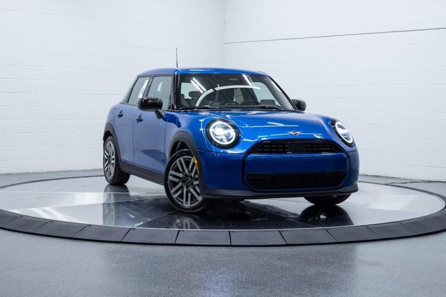 Used 2026 MINI Cooper 4-Door Hardtop FWD image 3