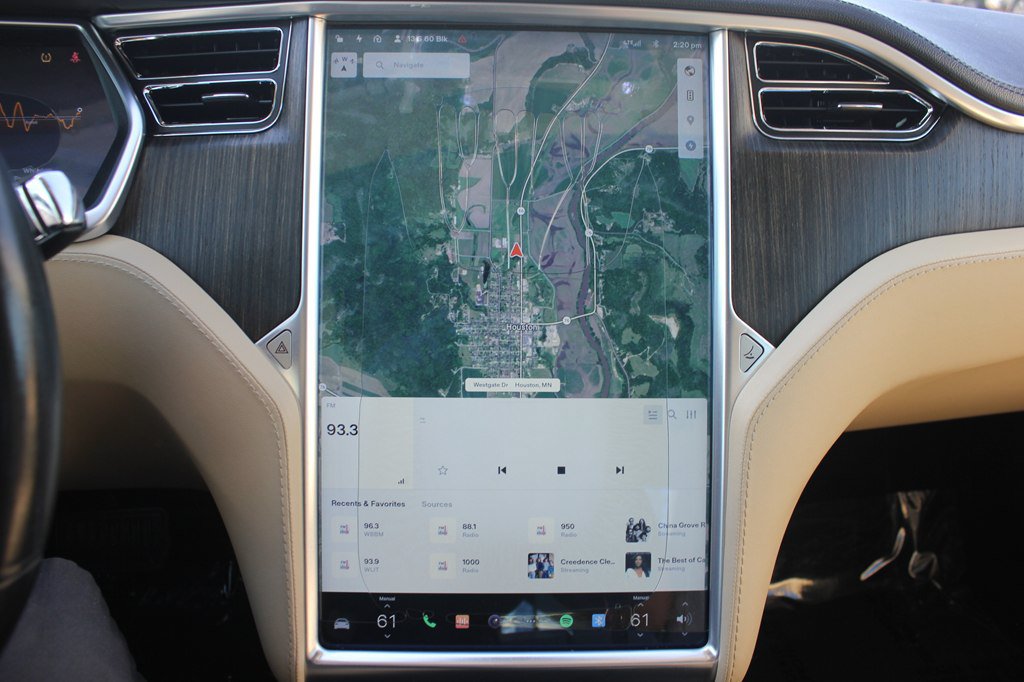 Used 2013 Tesla Model S RWD image 17