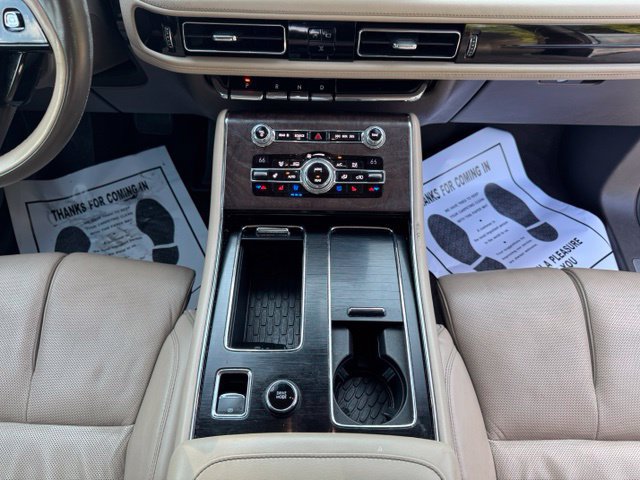 Used 2020 Lincoln Aviator Reserve w/ Equipment Group 202A AWD/4WD image 26