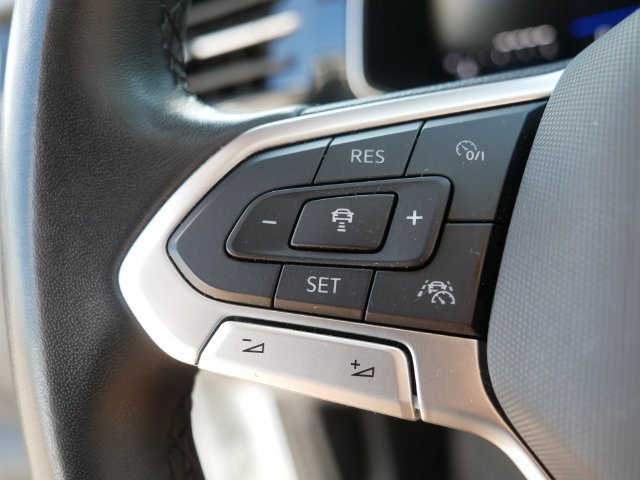 Certified 2025 Volkswagen Jetta S FWD image 25