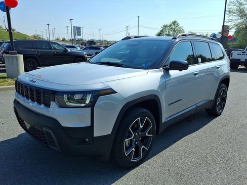New 2026 Jeep Cherokee Overland w/ Advanced Pro Tech Group AWD/4WD image 9