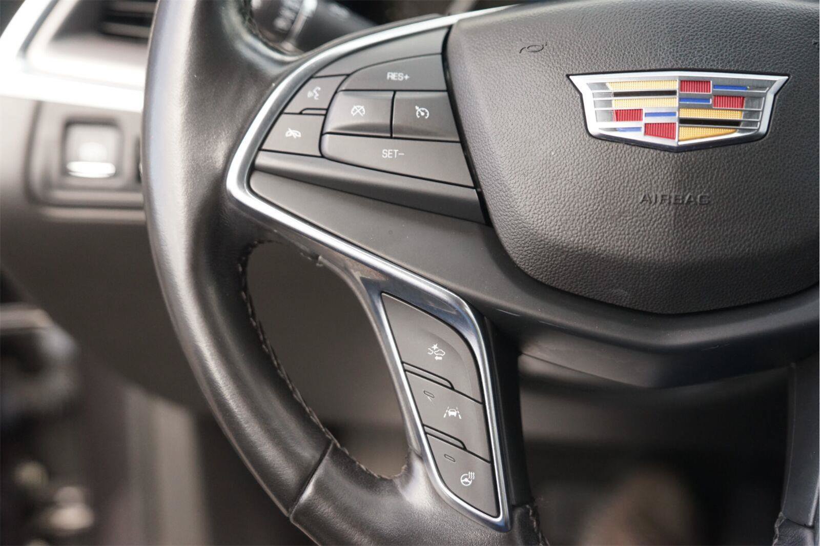 Used 2018 Cadillac XT5 Premium Luxury AWD/4WD image 23