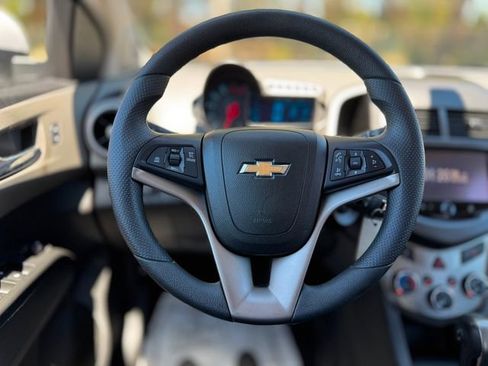 Used 2015 Chevrolet Sonic LT FWD image 32