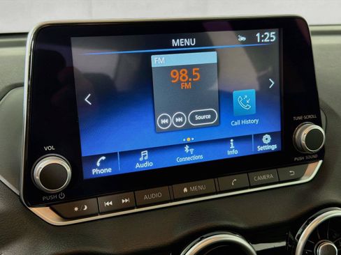 Used 2025 Nissan Sentra SV FWD image 19