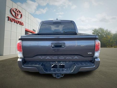 Used 2023 Toyota Tacoma TRD Off-Road image 4