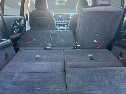 Used 2022 Mercedes-Benz GLS 450 4MATIC image 36